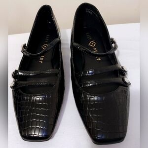 Katy Perry The Evie Button Flats Black Size 7 NEW NWOB